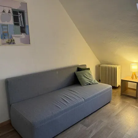 منزل للإقامة Mit Sofa & Gemeinschaftsbad كارلسروه